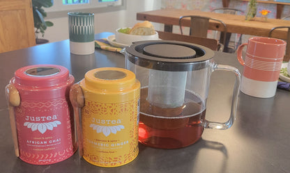 Simax Exclusive - Blown Glass Teapot w/ Infuser, 1.35 Qt